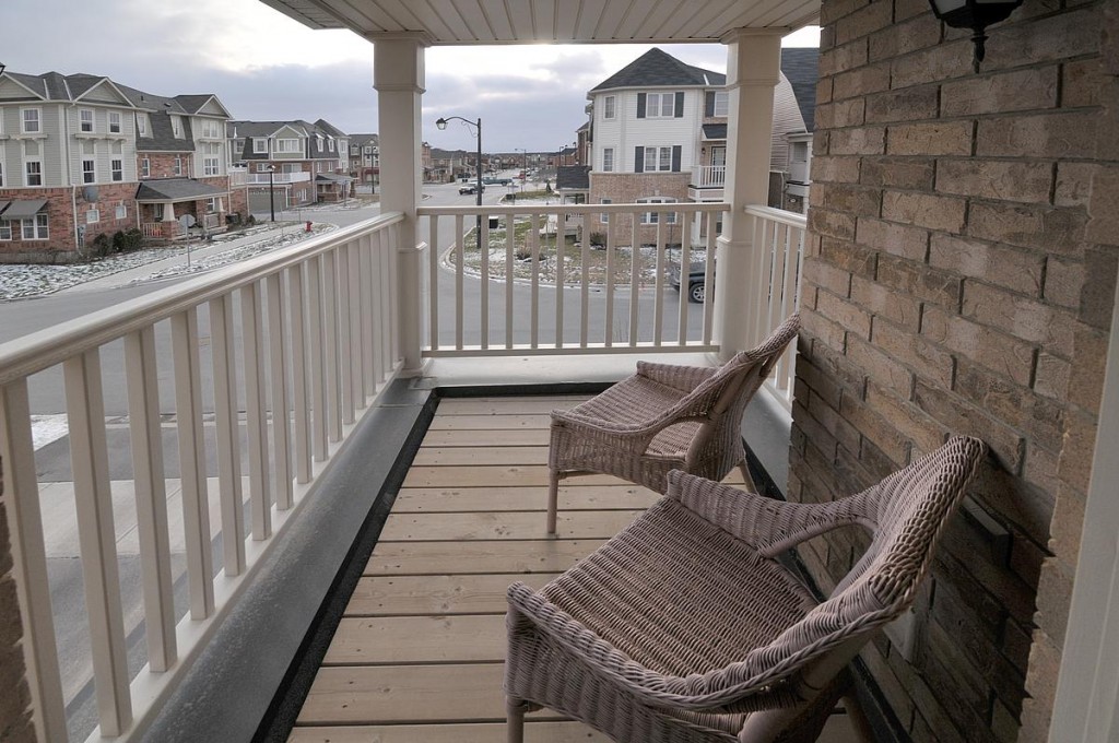 balcony_1200